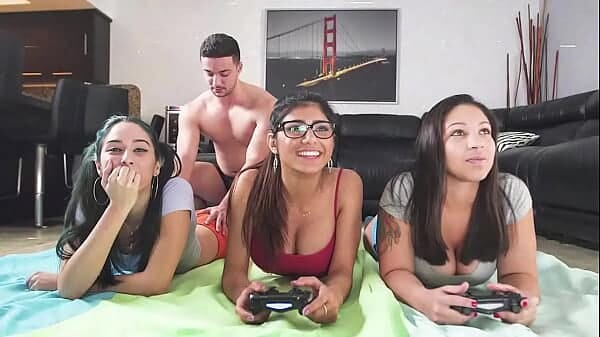 Mia Khalifa, Tiffany Valentine, Rachel Rose – Mia’s Video Game Night